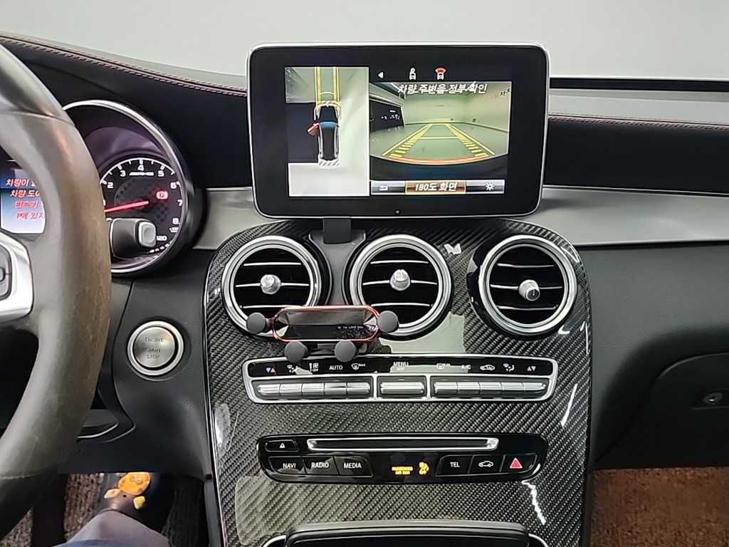 Mercedes Benz GLC Class - Vista 10