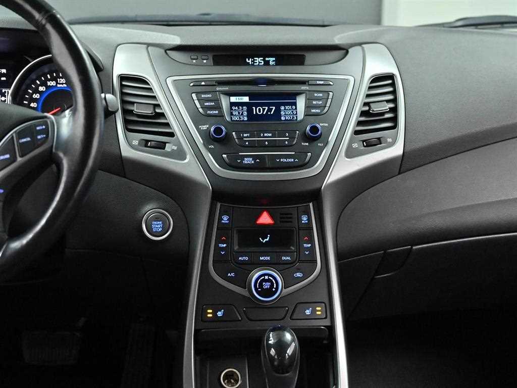 HYUNDAI Avante 2015 Plateado - Importación desde Corea - HF Imports Iquique - Foto 14