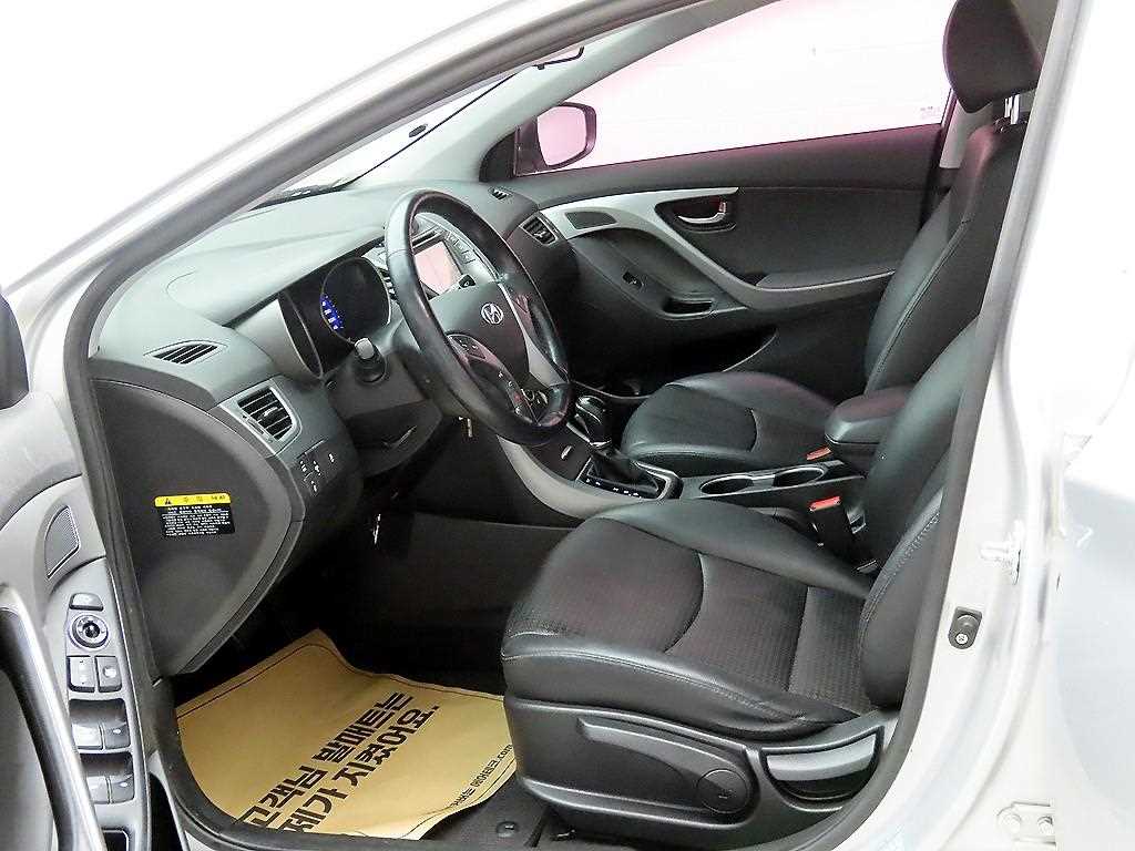 HYUNDAI Avante 2015 - Importación desde Corea - HF Imports Iquique - Foto 16