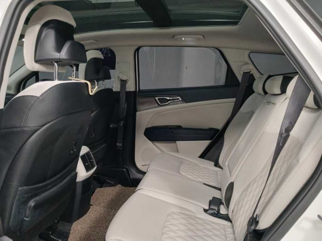 KIA Sportage - Vista 8