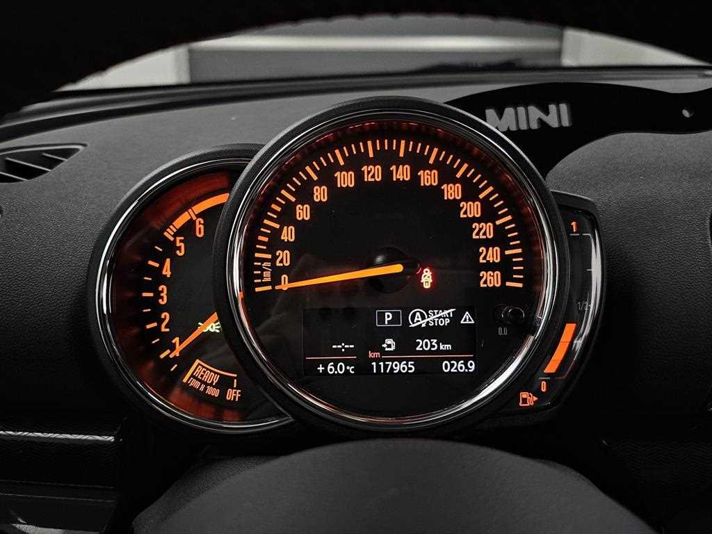 Mini Clubman - Vista 8