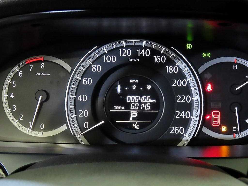 Honda Accord - Vista 9