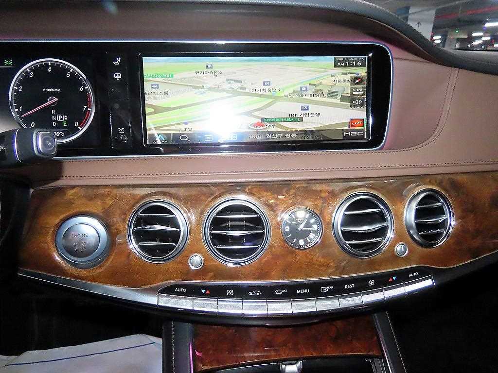 Mercedes Benz S Class - Vista 11