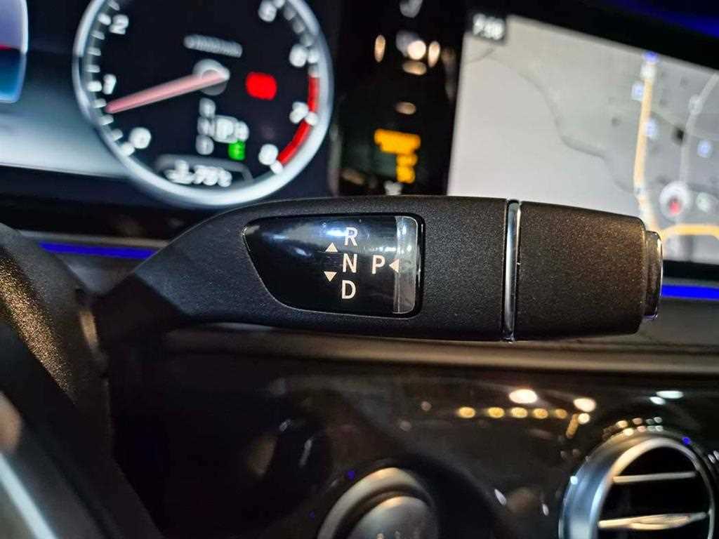 Mercedes Benz S Class - Vista 10