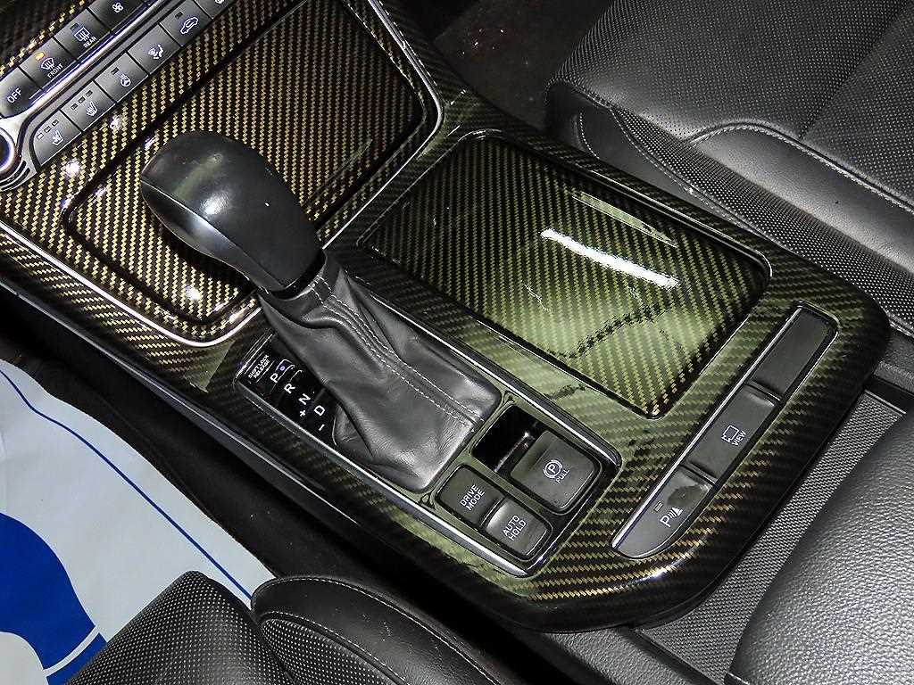 HYUNDAI Grandeur - Vista 12