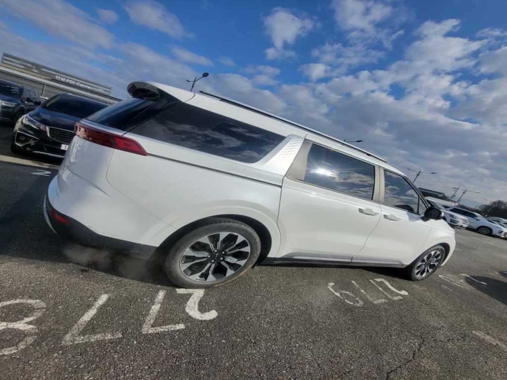 KIA Carnival - Vista 4