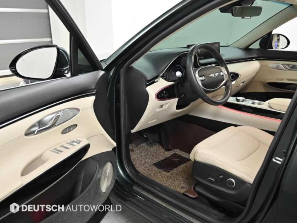 Genesis GV70 - Vista 11