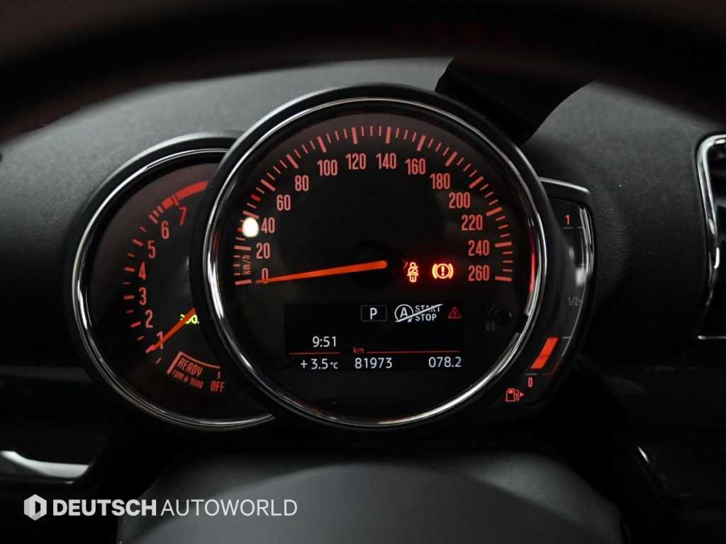 Mini Clubman - Vista 8