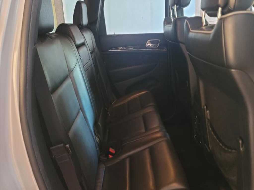 Jeep Cherokee - Vista 8