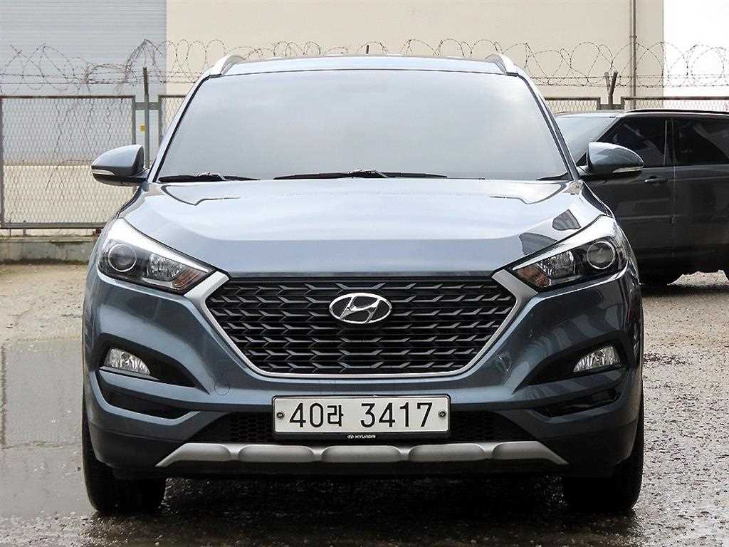 HYUNDAI Tucson 2017 Gris - Importación desde Corea - HF Imports Iquique - Foto 1