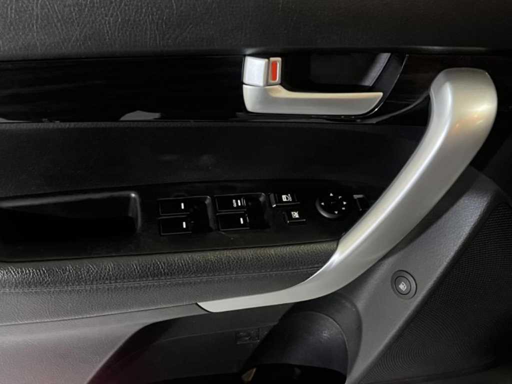 KIA Sorento - Vista 6