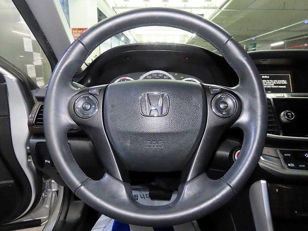 Honda Accord - Vista 8