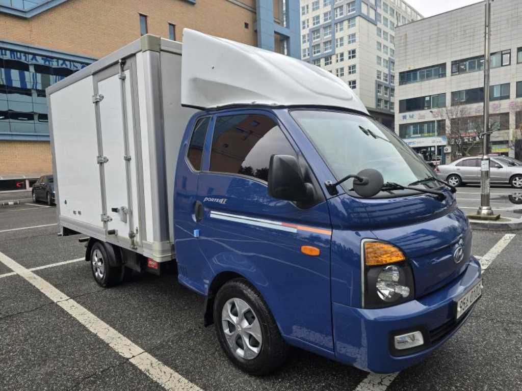 Small Truck Cargo (small) - Vista 3