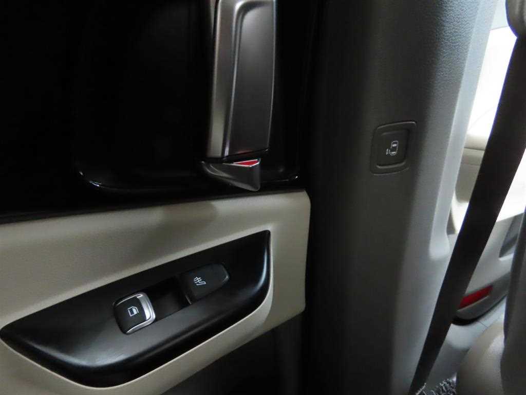 KIA Carnival - Vista 10