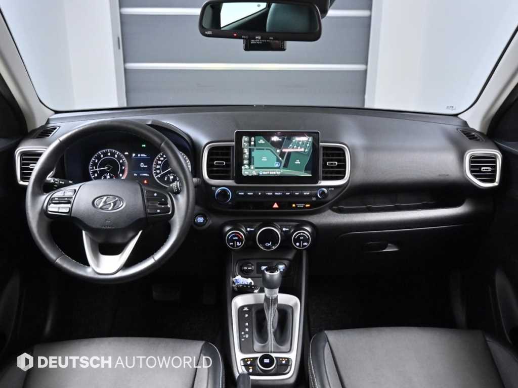 HYUNDAI Venue - Vista 7