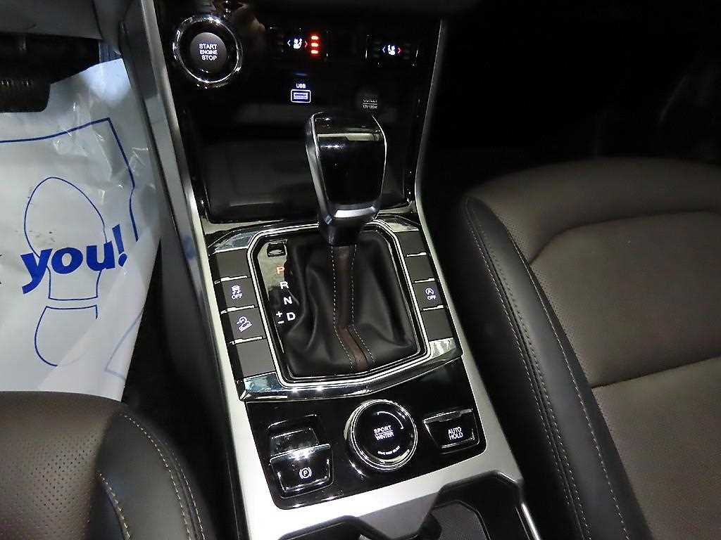 Ssangyong Korando - Vista 12