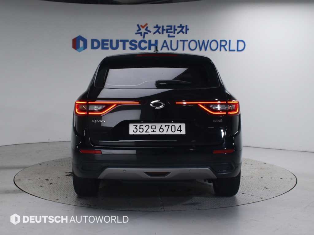 SAMSUNG QM6 - Vista 4