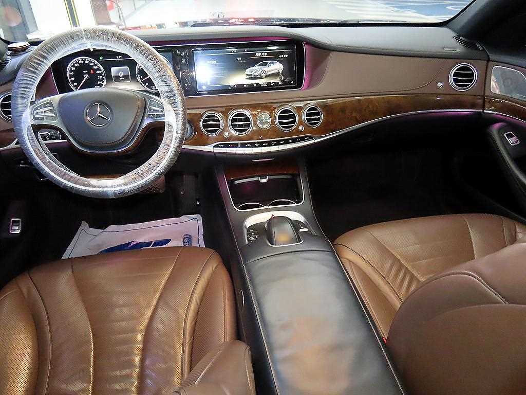 Mercedes Benz S Class - Vista 10