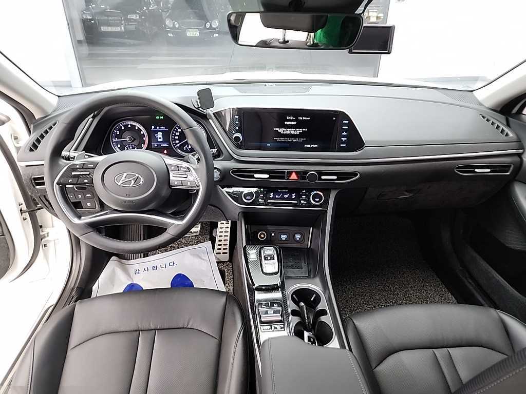 HYUNDAI Sonata - Vista 7