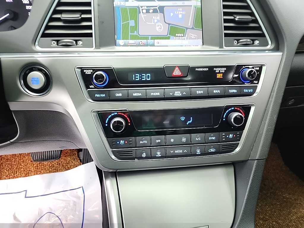 HYUNDAI Sonata - Vista 10