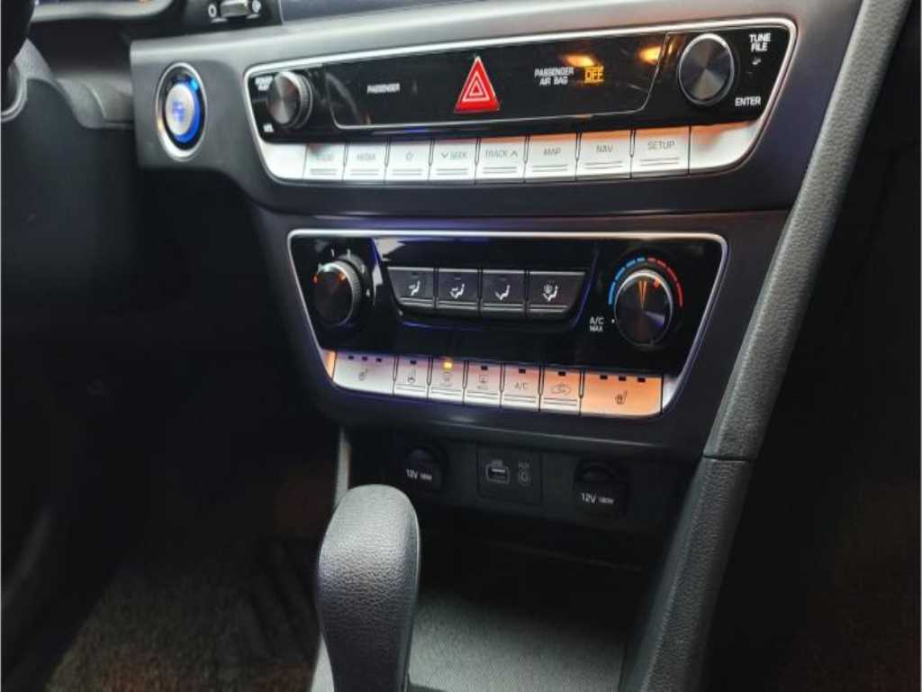 HYUNDAI Sonata - Vista 10