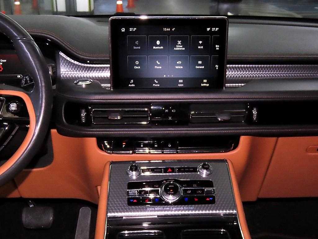 Lincoln Aviator - Vista 11