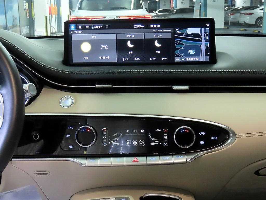 Genesis GV70 - Vista 11