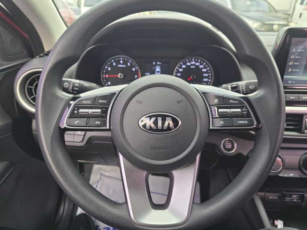KIA K3 - Vista 10