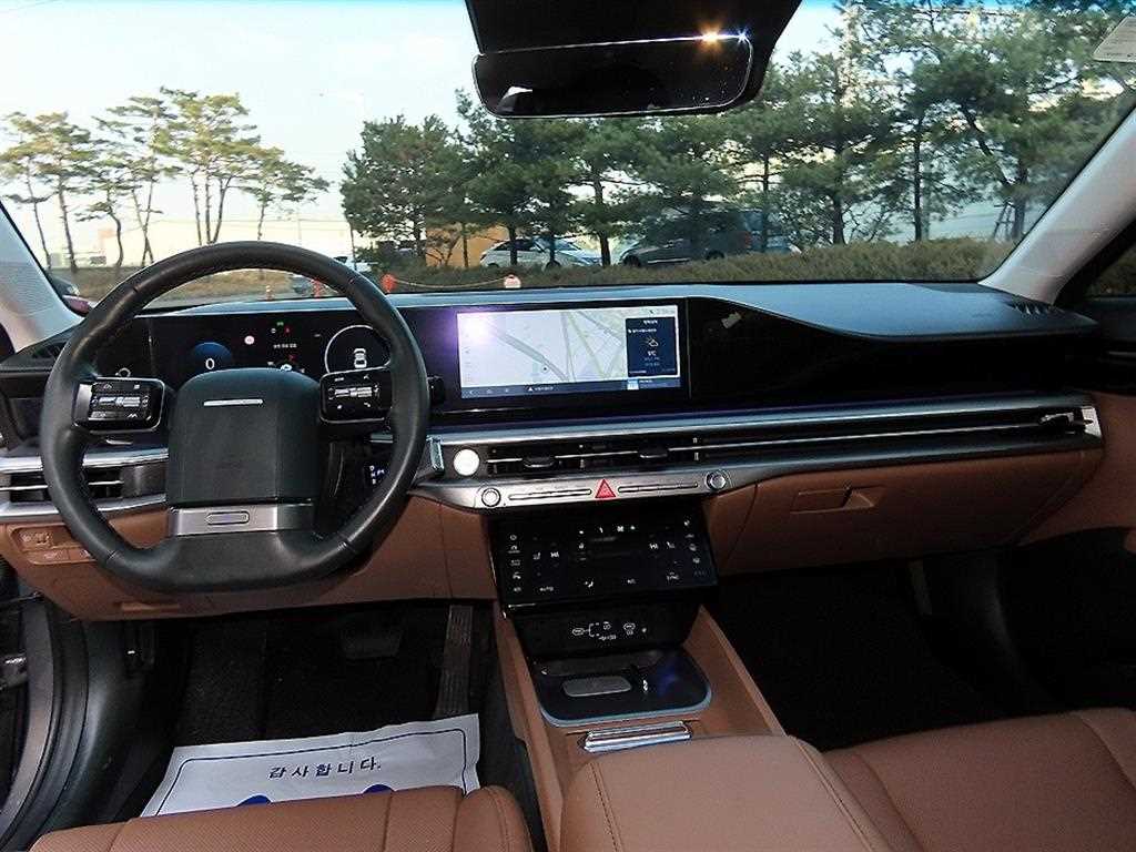 HYUNDAI Grandeur - Vista 7