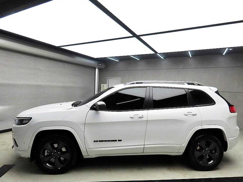 Jeep Cherokee - Vista 4