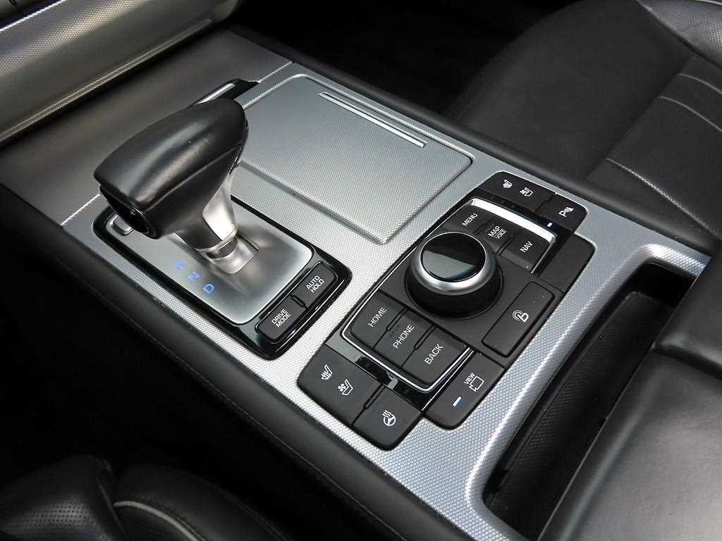 Genesis G80 - Vista 10