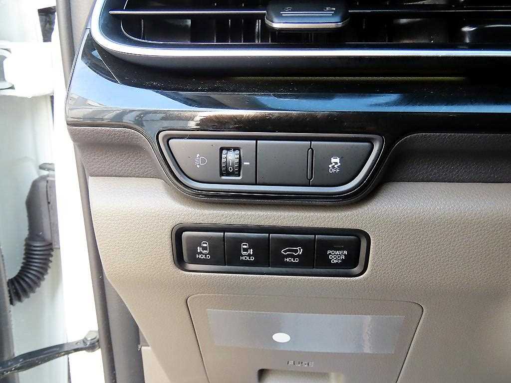 KIA Carnival 2025 Blanco - Importación desde Corea - HF Imports Iquique - Foto 13