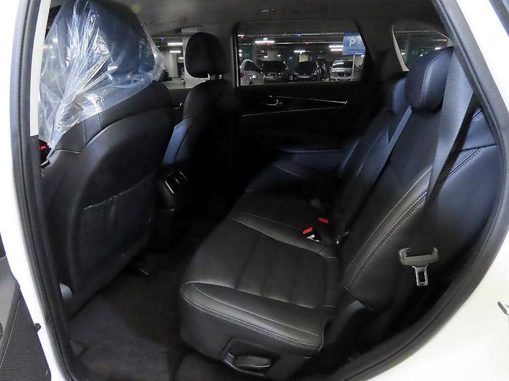 KIA Sorento - Vista 7