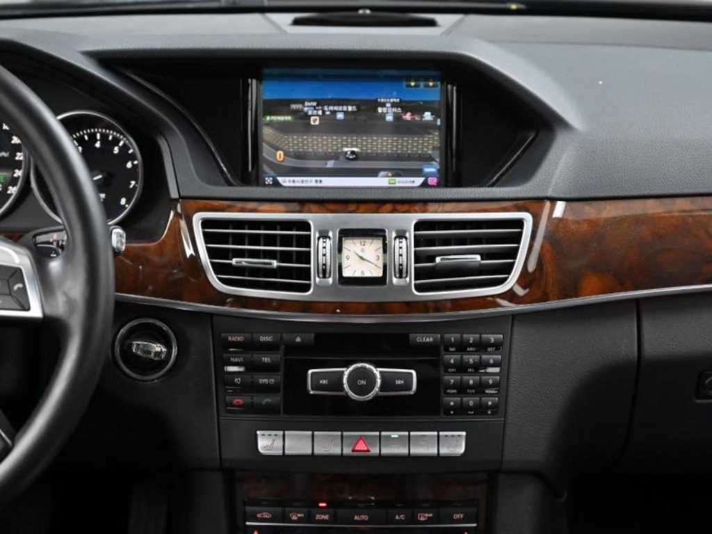 Mercedes Benz E class 2014 Negro - Importación desde Corea - HF Imports Iquique - Foto 14