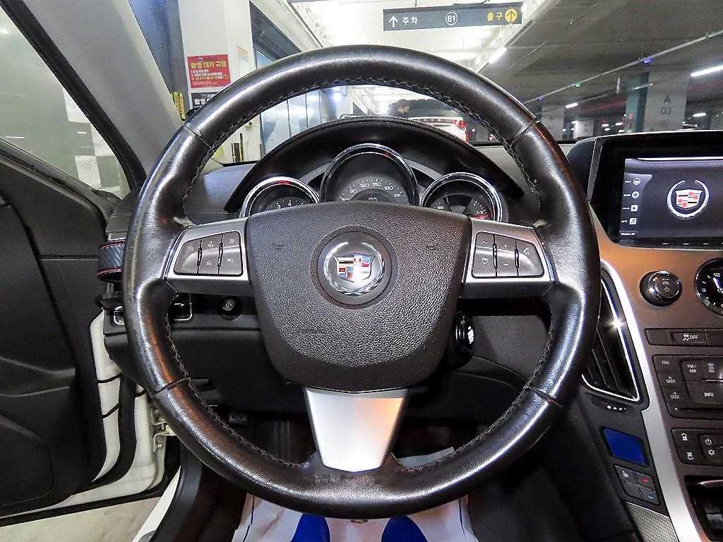 Cadillac CTS - Vista 8