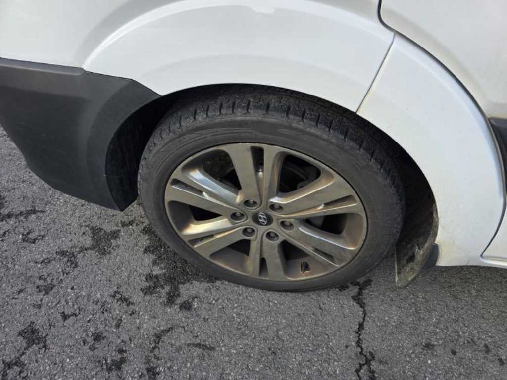 HYUNDAI Solati - Vista 9