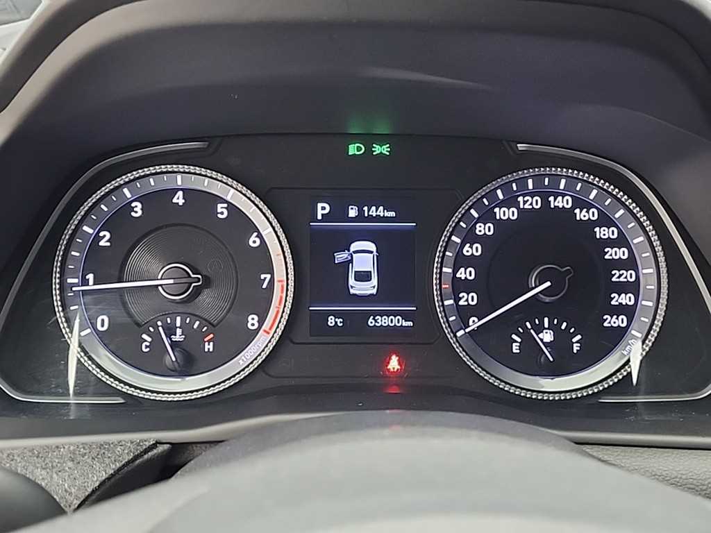 HYUNDAI Sonata - Vista 6