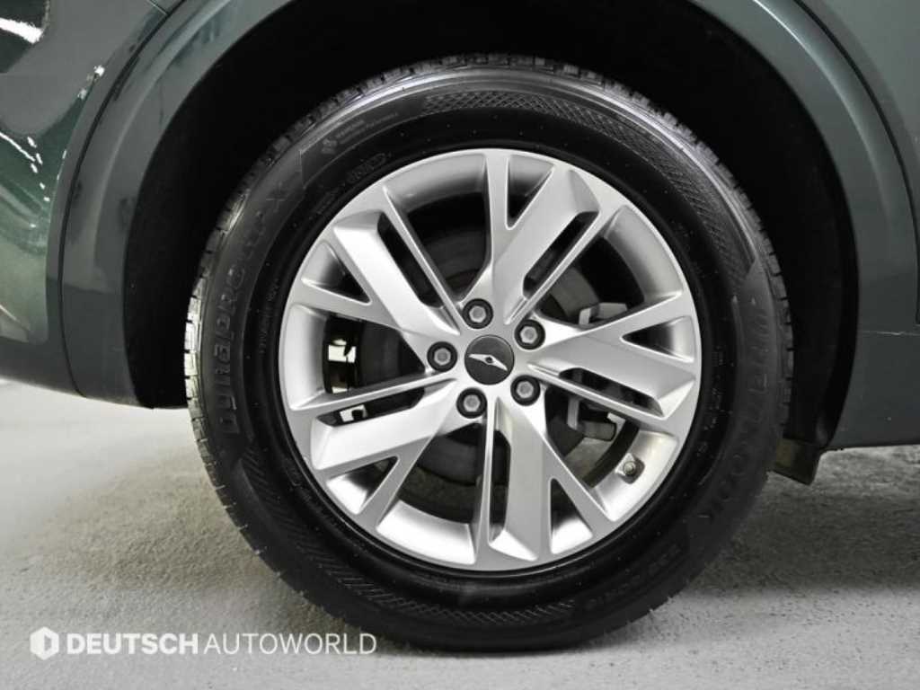 Genesis GV70 - Vista 5