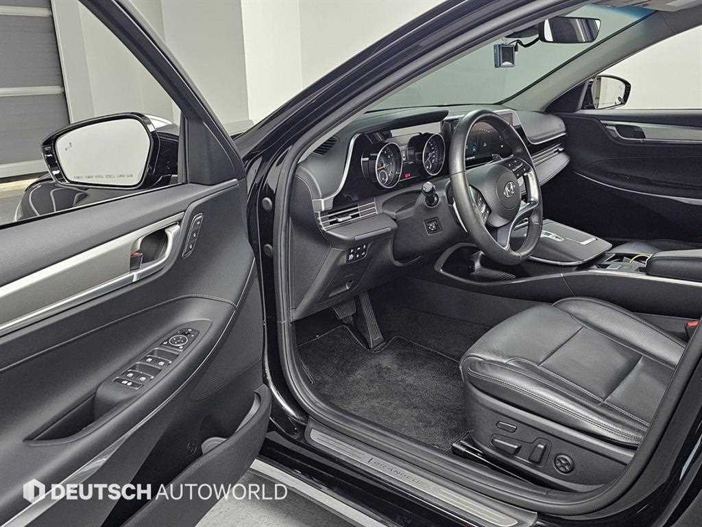 HYUNDAI Grandeur - Vista 11