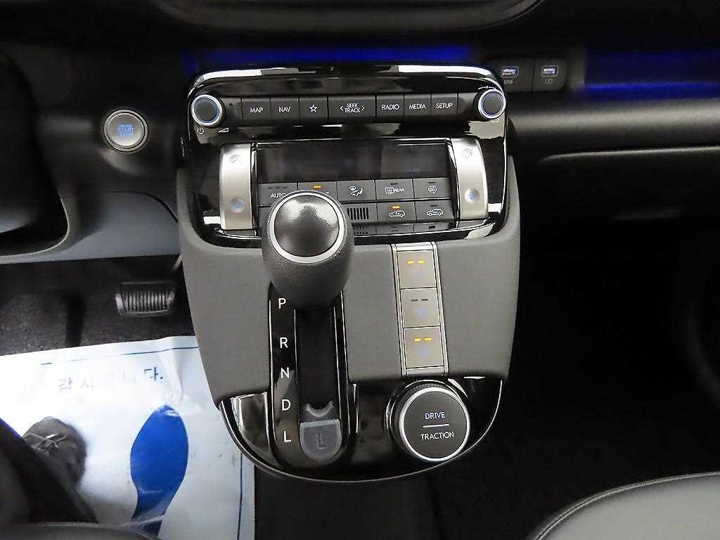 HYUNDAI Casper - Vista 10