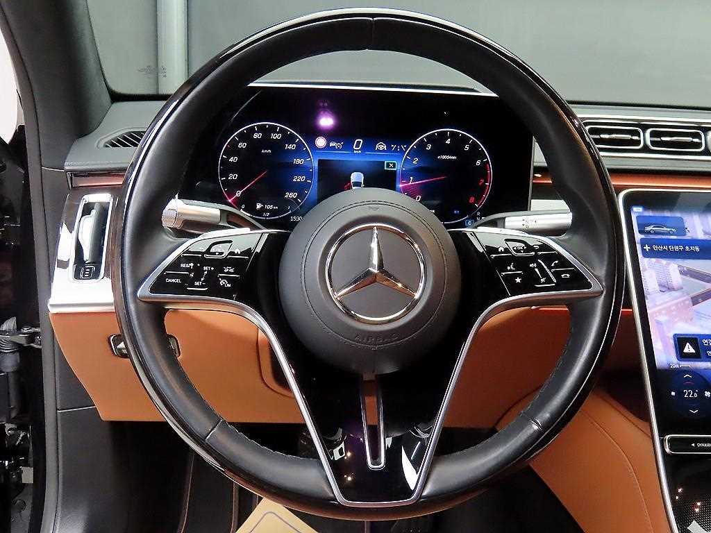 Mercedes Benz S Class - Vista 9