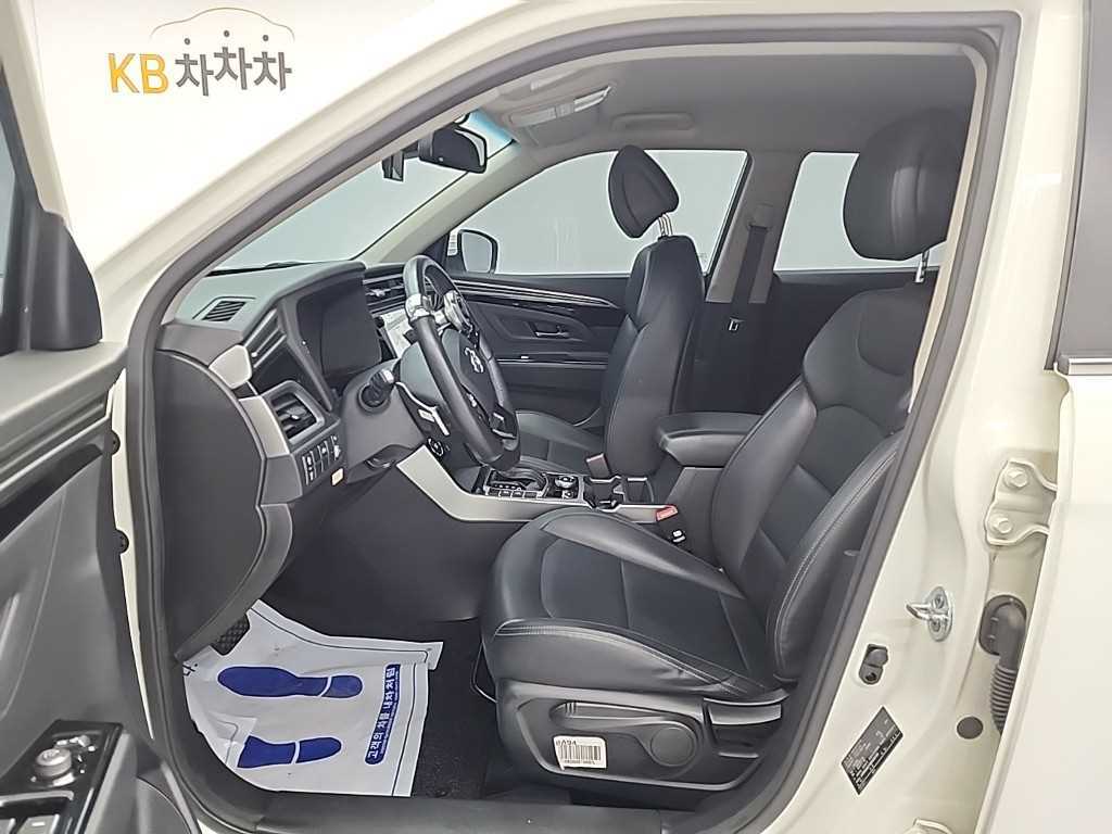 Ssangyong Korando - Vista 11