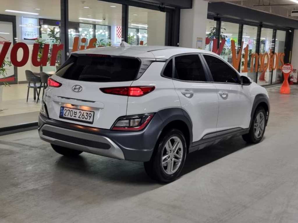 HYUNDAI Kona - Vista 4