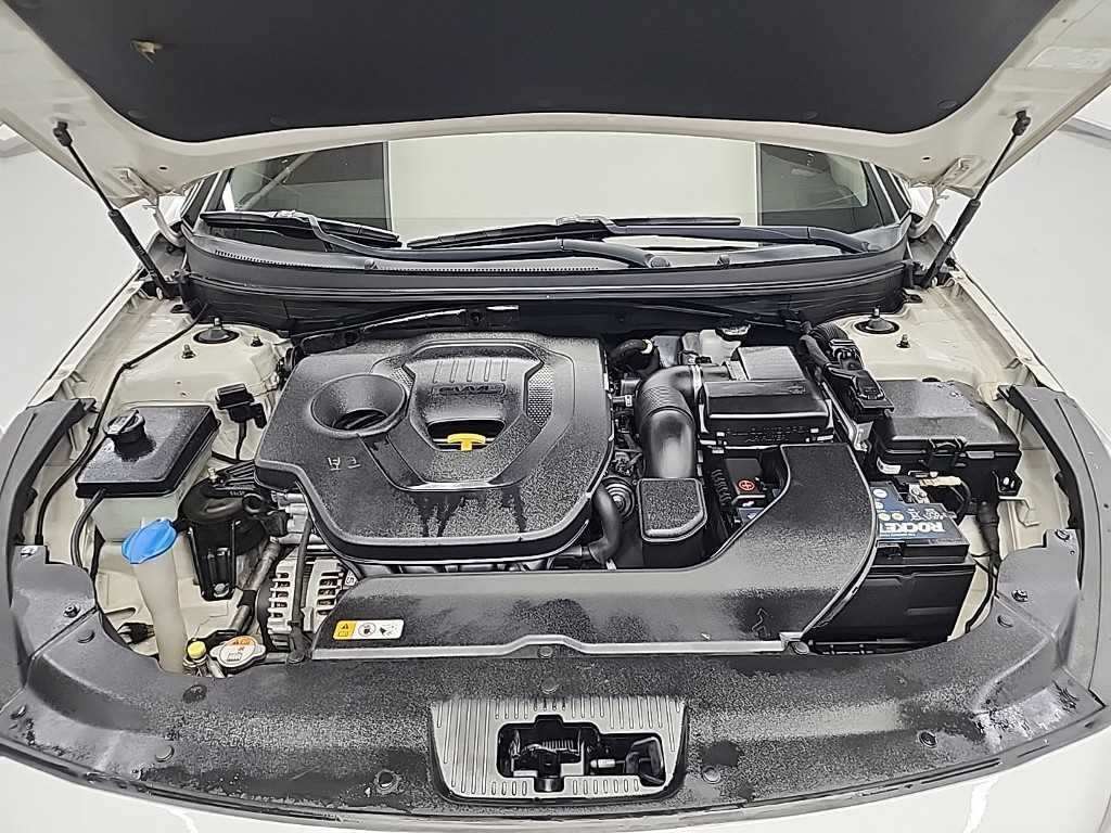 HYUNDAI Sonata - Vista 5