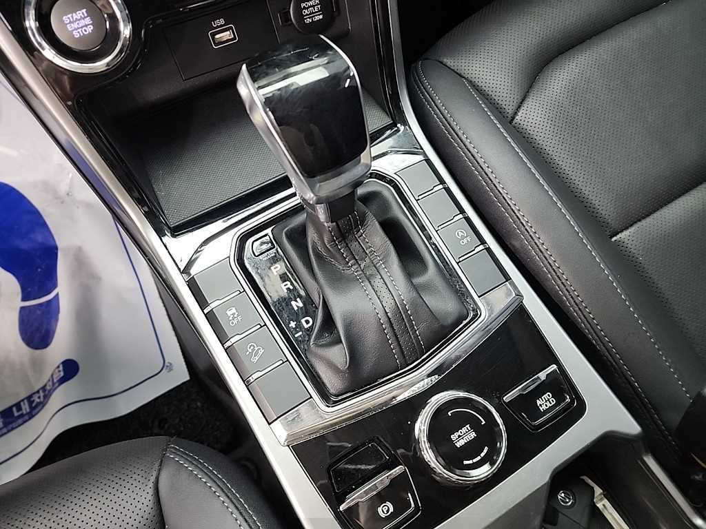 Ssangyong Korando - Vista 8