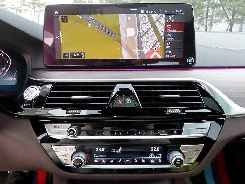 BMW 5 Series 2021 Negro - Importación desde Corea - HF Imports Iquique - Foto 13