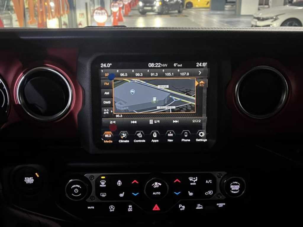 Jeep Gladiator - Vista 9