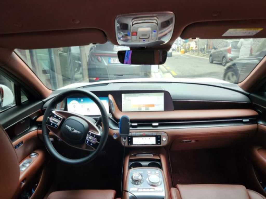 Genesis G90 - Vista 3