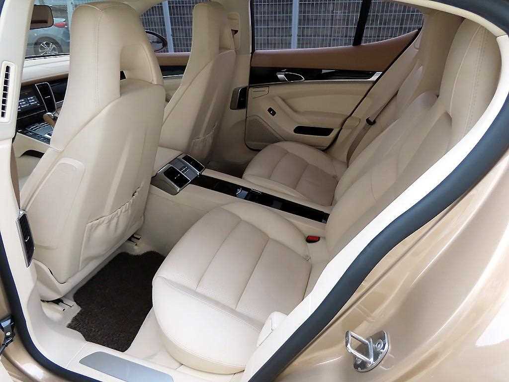 Porsche Panamera - Vista 6