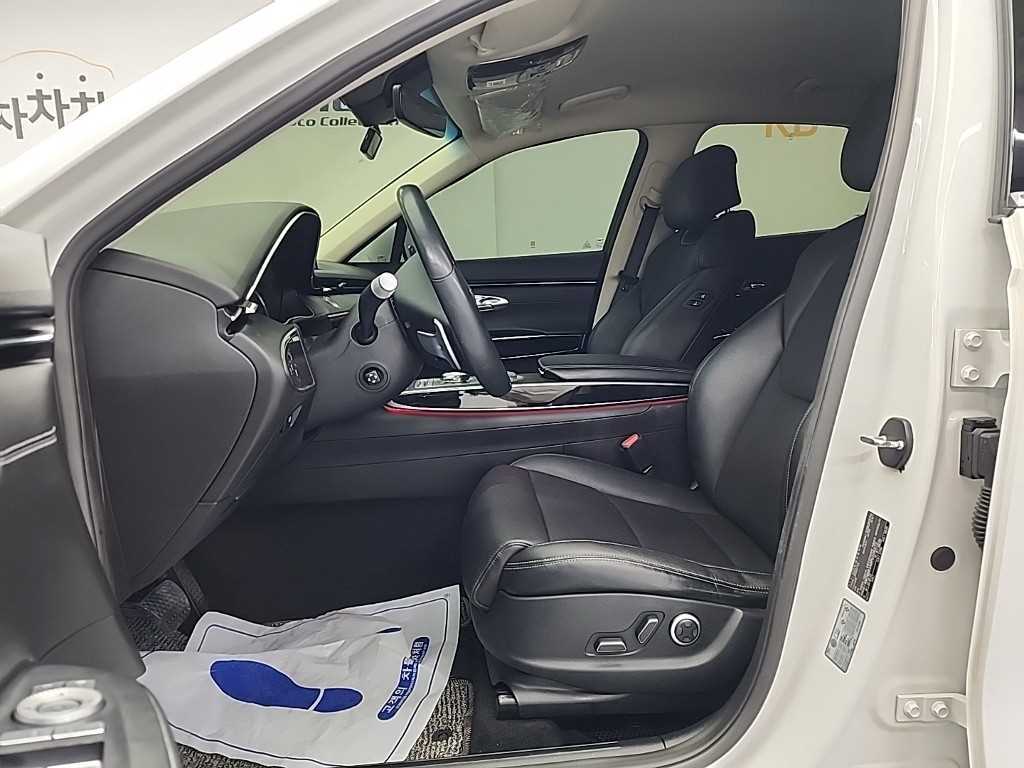 Genesis GV70 - Vista 11